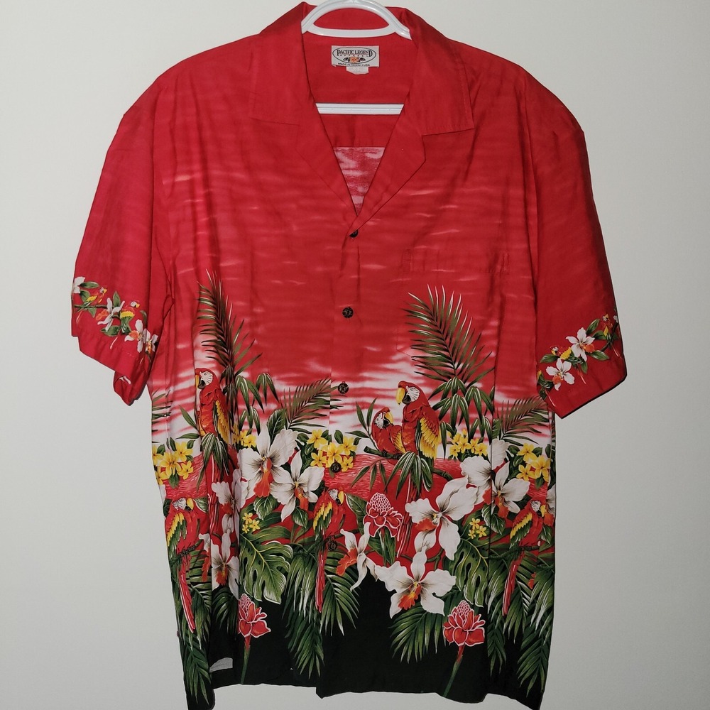 VTG Pacific Legend‎ Hawaiian Short Sleeve Button Up Shirt Men's Size Large Red